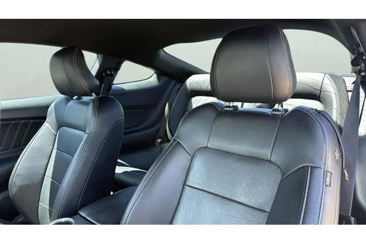 $27417 : Ford Mustang 2016 GT 2dr Fas image 10