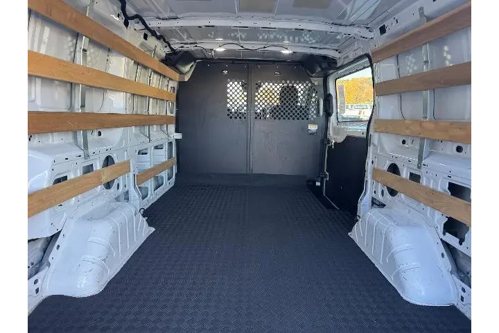 $33988 : Ford Transit 2023 250 3dr LW image 6