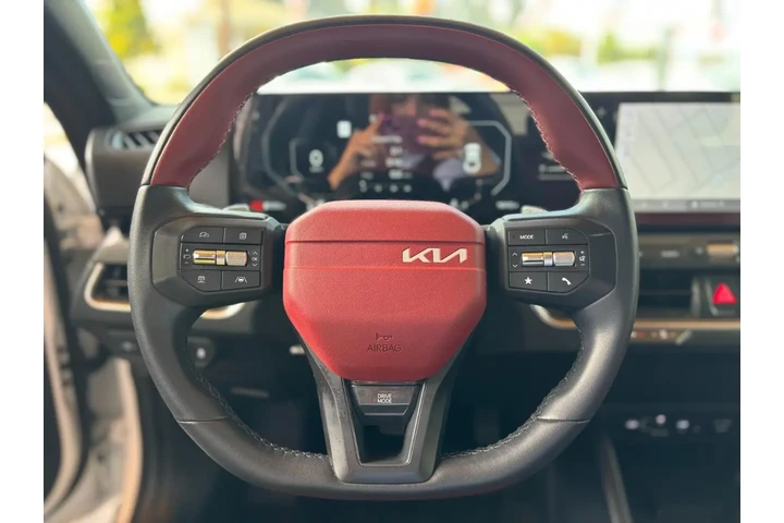 2025 K4 GT-Line image 10