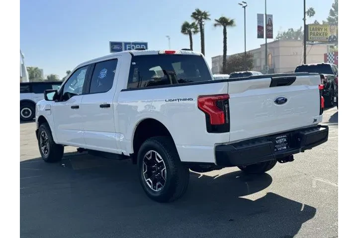 $39995 : Ford F-150 Lightning 2022 AW image 7
