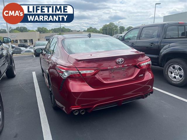 $17890 : PRE-OWNED 2018 TOYOTA CAMRY X image 4