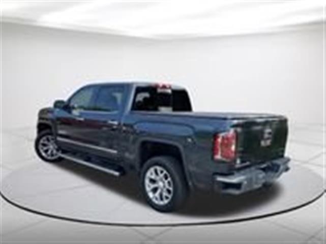 $24590 : Pre-Owned 2018 Sierra 1500 SLT image 3