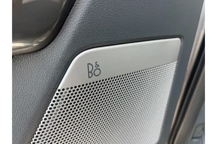 $39914 : Ford F-150 2023 4x4 XLT 4dr image 8