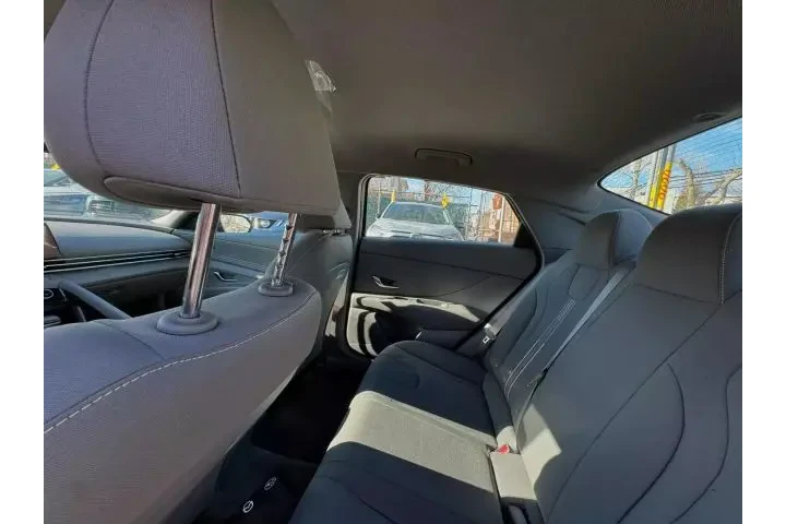 2023 HYUNDAI ELANTRA2023 HYUN image 7