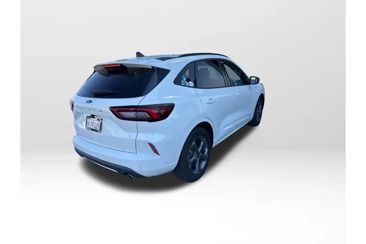 $23299 : Ford Escape 2023 ST-Line 4dr image 7
