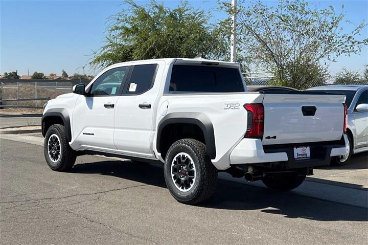 $49915 : New 2024 Tacoma TRD Off Road image 6