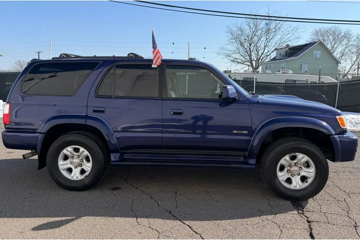 $5495 : 2002 4Runner 4dr SR5 3.4L Aut image 8