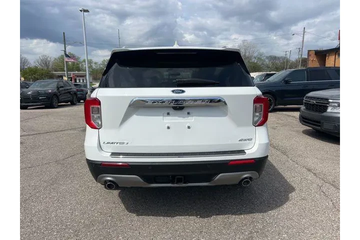 $32325 : Ford Explorer 2023 AWD Limit image 5