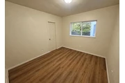 $1000 : Spacious 4-bedroom 2-bath Home thumbnail