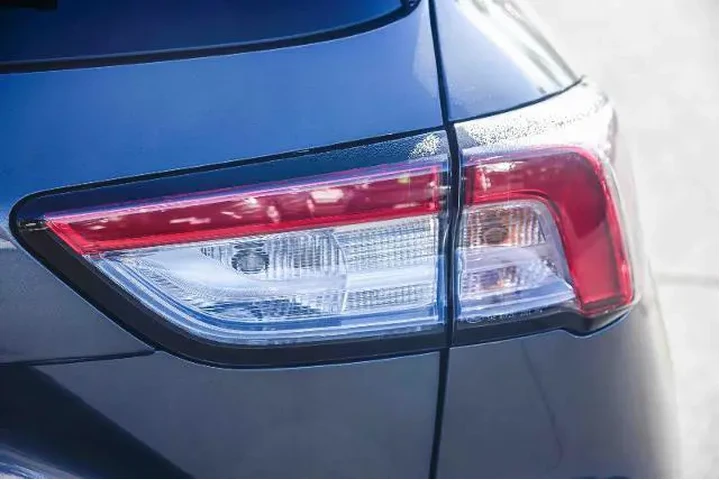 $24550 : Ford Escape Plug-In Hybrid 2 image 7