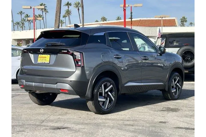 $26195 : Nissan Kicks 2026 SV 4dr Cro image 4