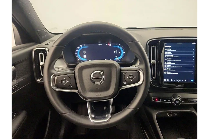 $26998 : Volvo XC40 2024 AWD B5 Core image 10