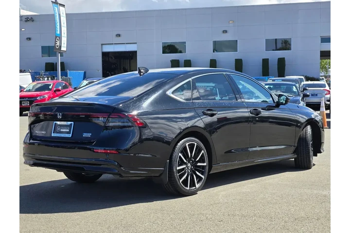 $31988 : Honda Accord Hybrid 2025 Tou image 7