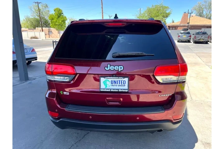2016 Grand Cherokee Laredo 2WD image 6