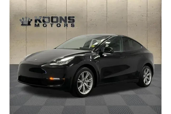 $28000 : Tesla Model Y 2020 AWD Long image 1