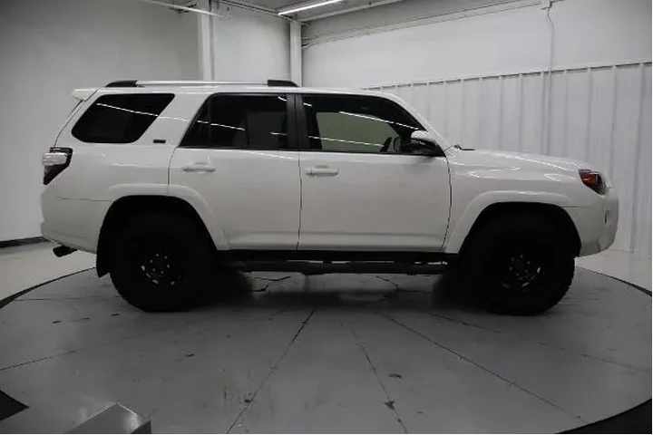 $32995 : Toyota 4Runner 2021 4x4 SR5 image 2