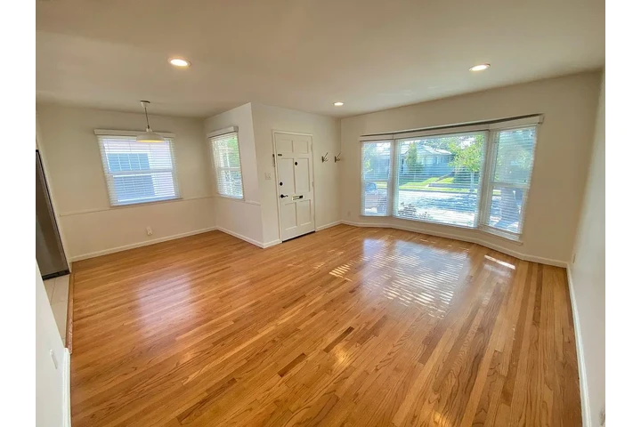 $900 : Casa en alquiler en Lakewood, image 4