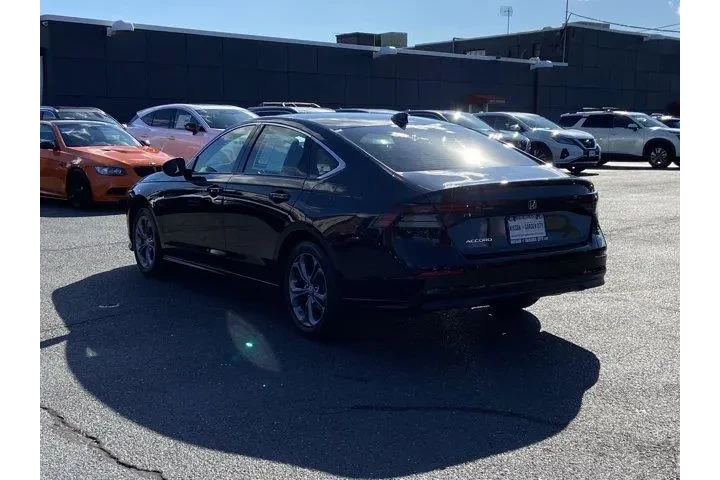$22700 : Honda Accord 2024 EX 4dr Sed image 6