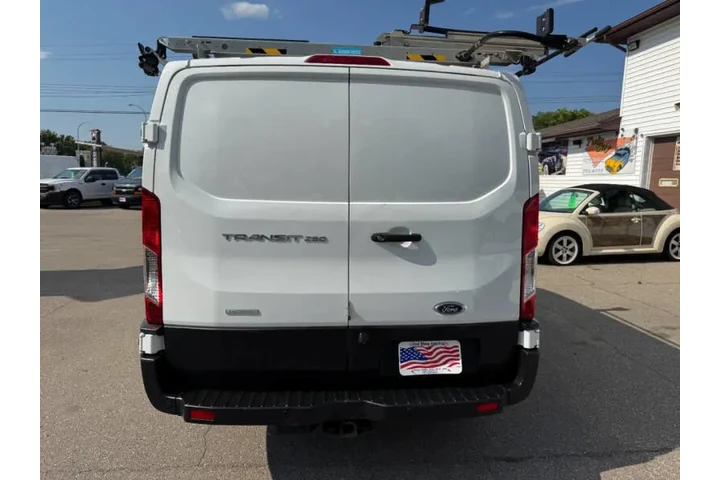 $17990 : 2019 Transit 250 image 8