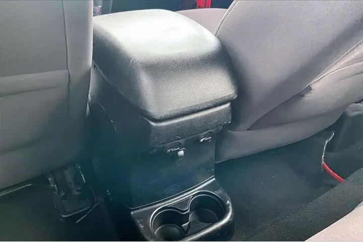 $13991 : Jeep Wrangler 2013 4x4 Sport image 10