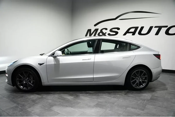 $20557 : 2018 Model 3 Long Range Batte image 3