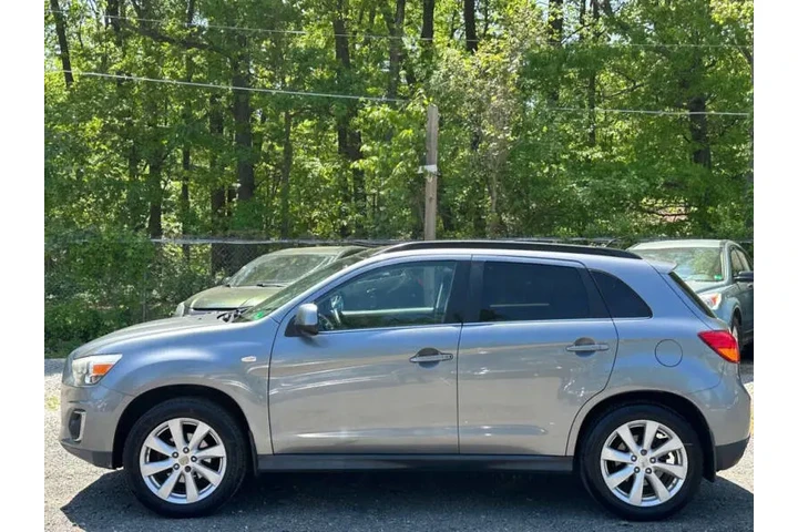 $7990 : 2013 Outlander Sport SE image 5