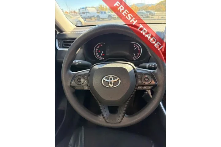 $26874 : Toyota RAV4 2024 AWD LE 4dr image 7