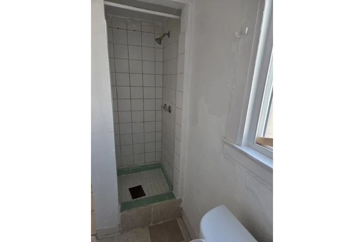 $1750 : Studio en Alhambra 1750 image 1