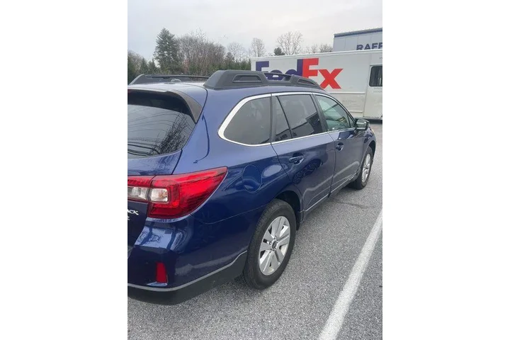 $13000 : Subaru Outback 2015 AWD 2.5i image 5