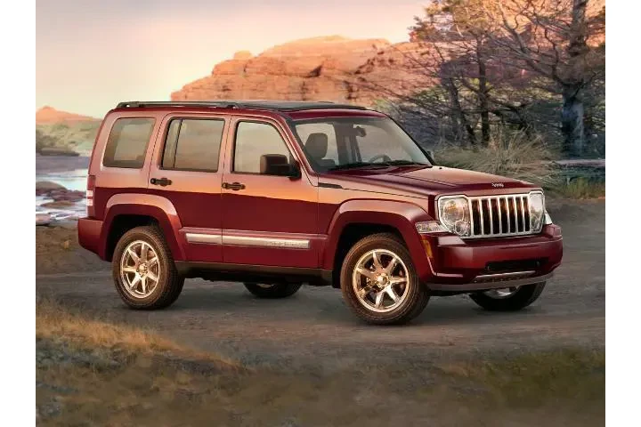$9990 : Jeep Liberty 2012 4x4 Sport image 1