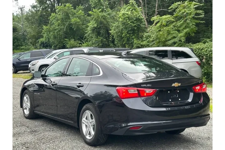 $14990 : 2023 Malibu LT image 6