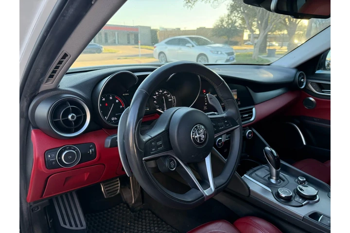 $16490 : 2018 Alfa Romeo Giulia Ti Spo image 7