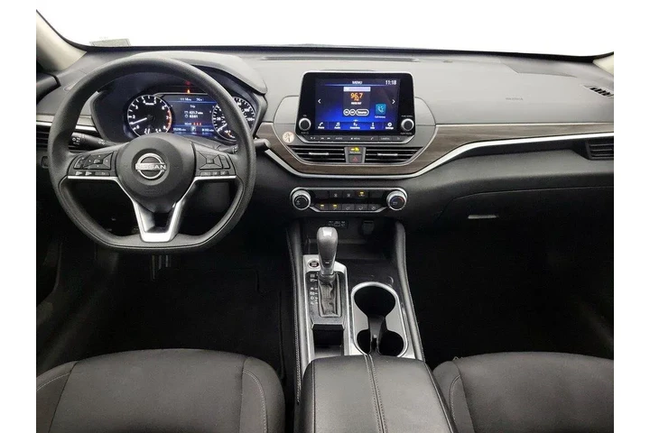 $17998 : Nissan Altima 2023 2.5 SV 4d image 9