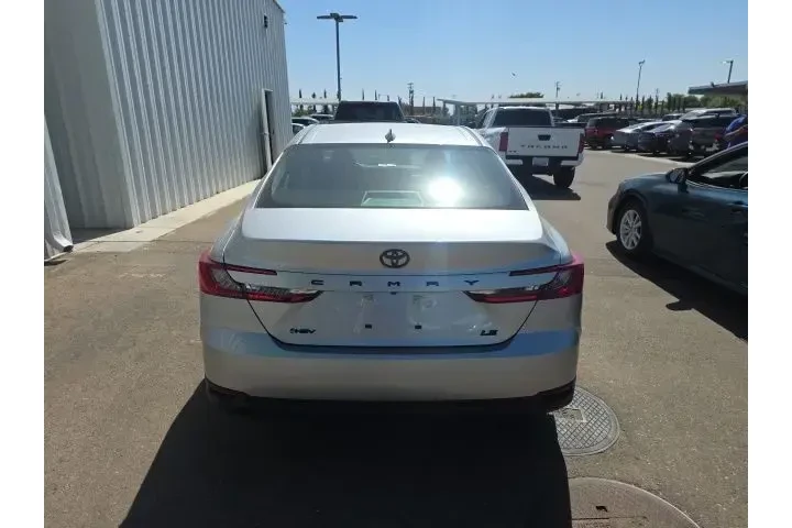 $34900 : Toyota Camry 2026 SE 4dr Sed image 5