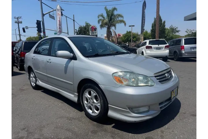 $3998 : 2004 Corolla CE image 3