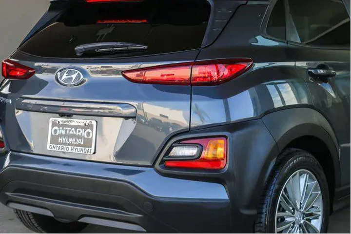 $12995 : Hyundai KONA 2021 SEL 4dr Cr image 9