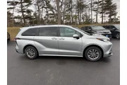 $27999 : 2023 Sienna LE 8-Passenger thumbnail