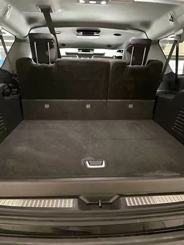 $18500 : 2018 Escalade ESV image 9