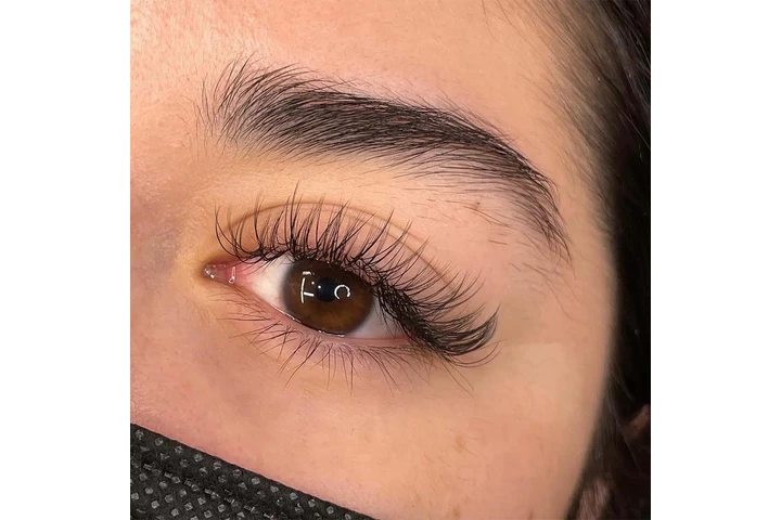 INSTRUCTORA(e)S CURSOS BELLEZA image 3