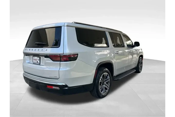 $34555 : Jeep Wagoneer L 2023 4x4 Ser image 3