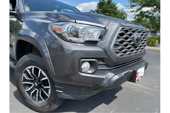 $38694 : Gold Certified2022 Tacoma TRD image 7