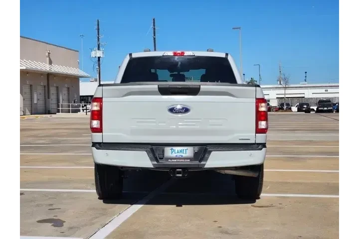 $33780 : Ford F-150 2023 4x2 XL 4dr S image 6