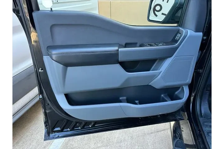 $33975 : Ford F-150 2022 4x4 XLT 4dr image 9