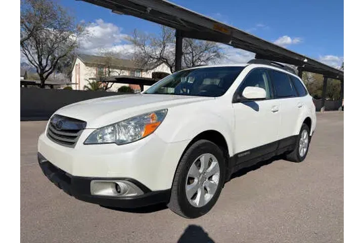 $8995 : 2011 Outback image 1