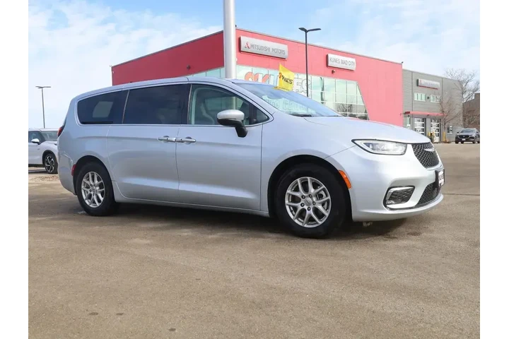 $25477 : Chrysler Pacifica 2023 Touri image 2