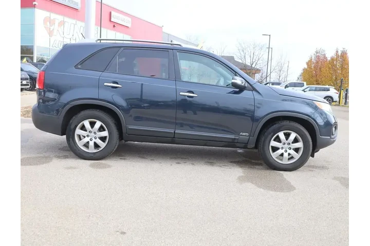 $5577 : Kia Sorento 2013 AWD LX 4dr image 9