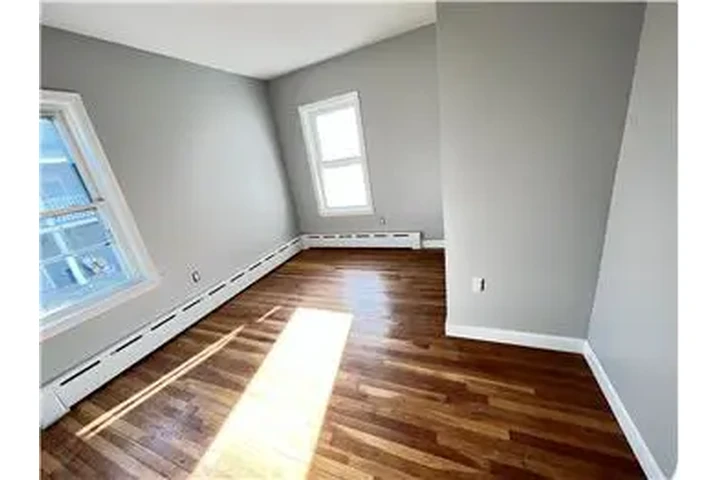 $3600 : Rental property with 3 bedro image 9