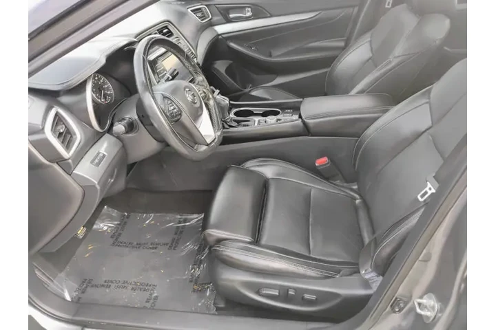 $15997 : 2017 Maxima 3.5 SL image 10