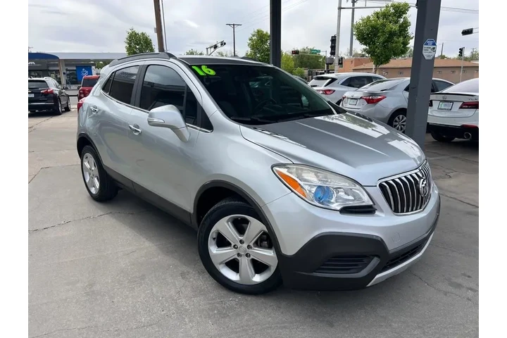 2016 Encore Base FWD image 3