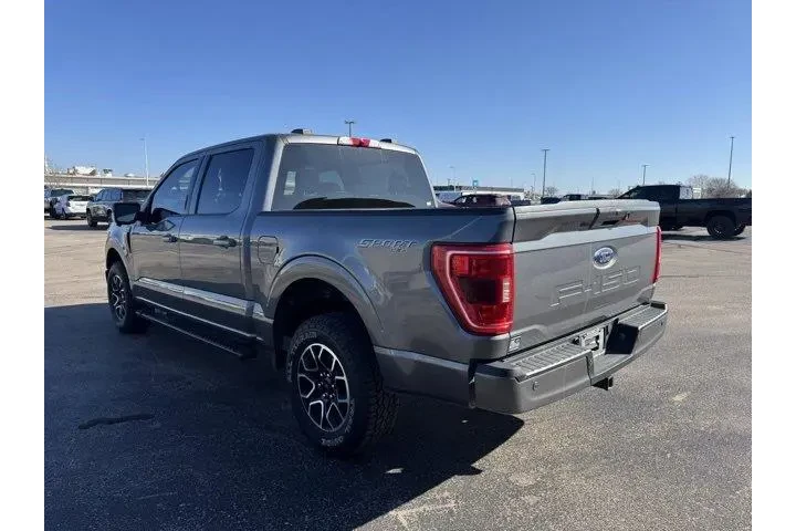 $39911 : Ford F-150 2022 4x4 XLT 4dr image 5